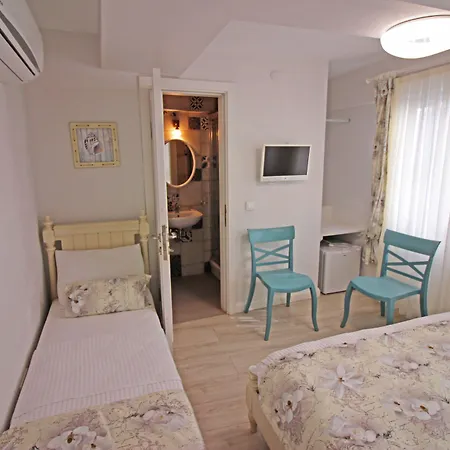Atak Butik * Bozcaada